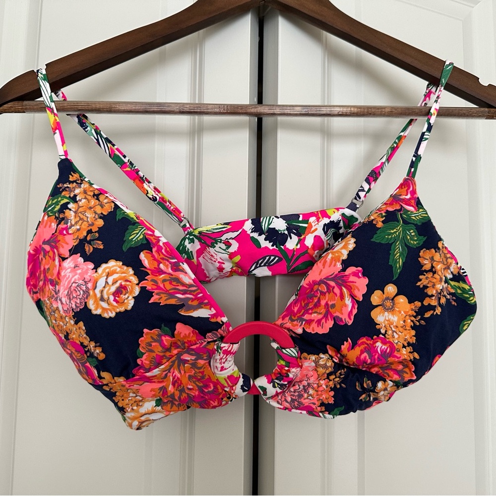 NWT Maaji Reversible Bikini Top
